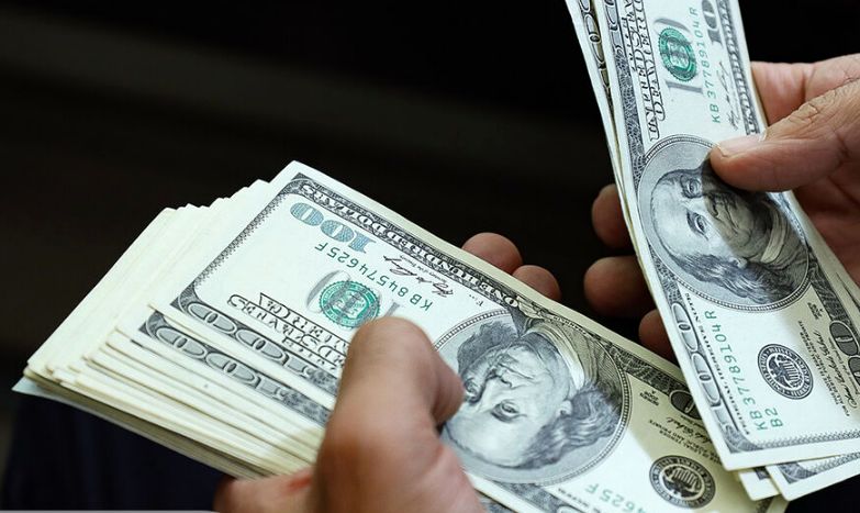 پیش بینی مهم از قیمت دلار/ آیادلار عقب نشینی می‌کند؟